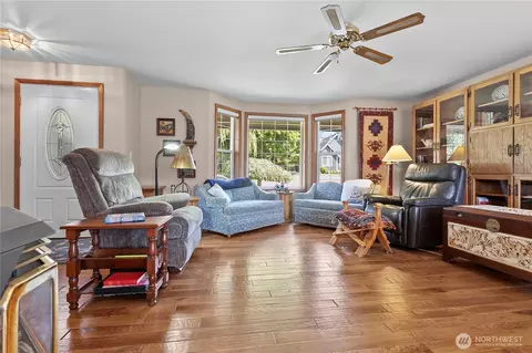 Living - 108 Dahlquist Ln, Everson, WA 98247 photo 1 of 3