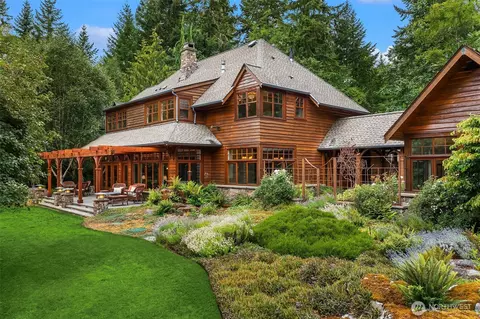 18005 115th Ave SW, Vashon, WA 98070