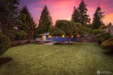 Exterior - 24125 2nd Pl W, Bothell, WA 98021 photo 8 of 15