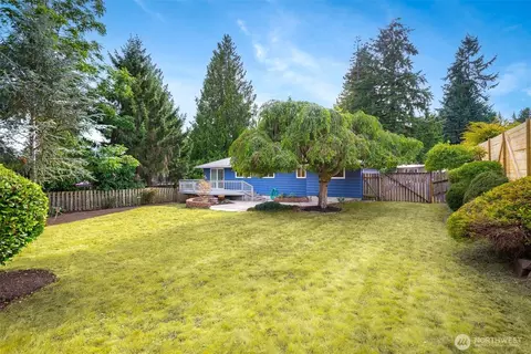 Exterior - 24125 2nd Pl W, Bothell, WA 98021 photo 7 of 15