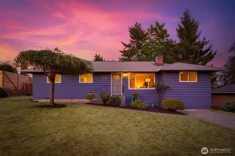 Exterior - 24125 2nd Pl W, Bothell, WA 98021 photo 10 of 15