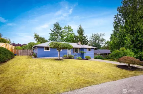 Exterior - 24125 2nd Pl W, Bothell, WA 98021 photo 11 of 15