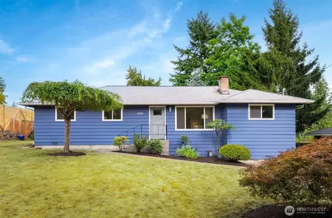 Exterior - 24125 2nd Pl W, Bothell, WA 98021 photo 13 of 15