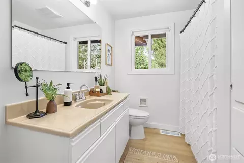 Bath - 24125 2nd Pl W, Bothell, WA 98021 photo 1 of 1