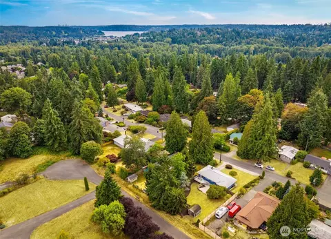 View/Area - 24125 2nd Pl W, Bothell, WA 98021 photo 1 of 2