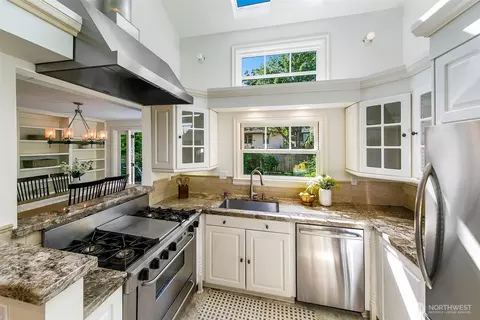173 37th Ave E, Seattle, WA 98112 photo 16