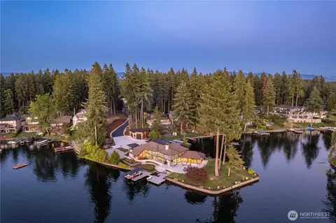 30225 234th Ave SE, Black Diamond, WA 98010