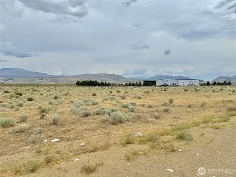 26 Old Riverside A Hwy, Omak, WA 98841