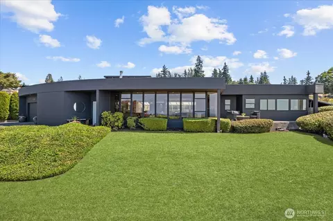 18208 Ridgefield Rd NW, Shoreline, WA 98177