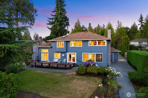 18912 88th Ave W, Edmonds, WA 98026