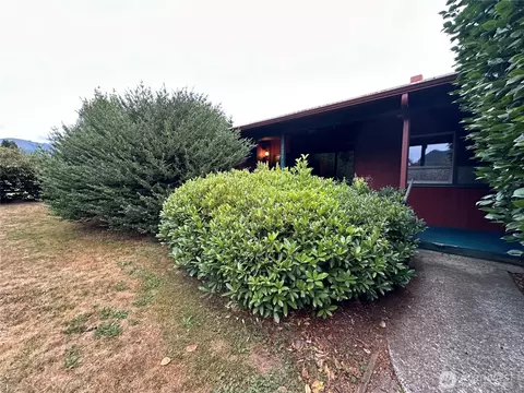 631 Division Ave, Morton, WA 98356