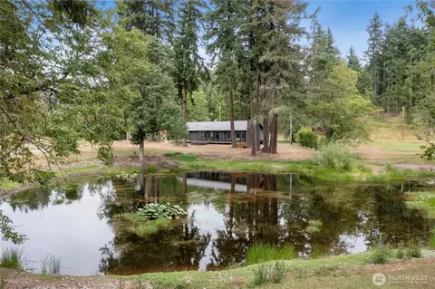 42009 Berggren Rd E, Eatonville, WA 98328