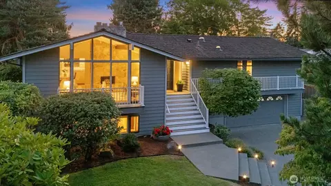 19841 5th Ave NW, Shoreline, WA 98177