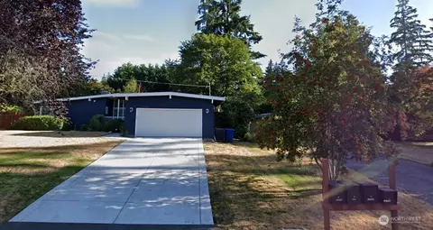 16554 SE 29th St, Bellevue, WA 98008
