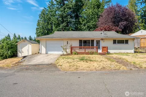 621 Tacoma Ave NE, Renton, WA 98056