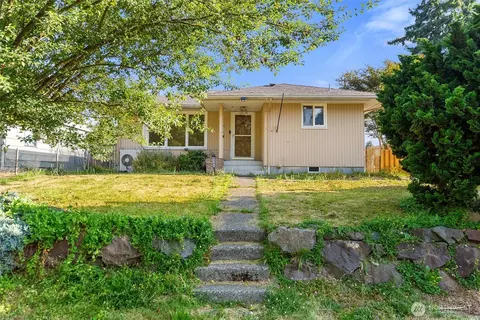 2121 Jackson Ave, Everett, WA 98203