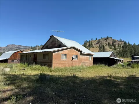 3 Tamarac Ln, Republic, WA 99166