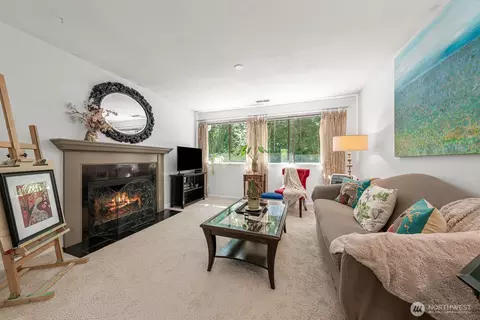 9918 NE 144th Ln #404, Kirkland, WA 98034 photo 4