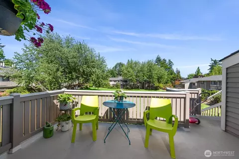 9918 NE 144th Ln #404, Kirkland, WA 98034 photo 17