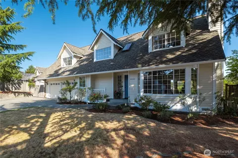 2425 214th Pl SW, Brier, WA 98036