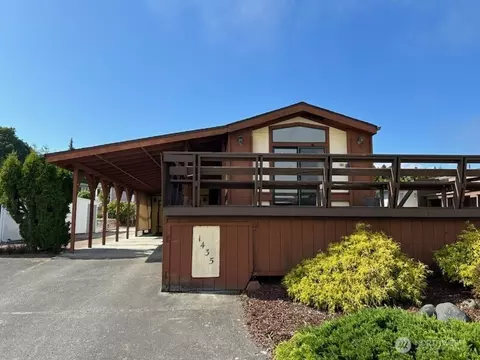 1435 View Vista Park, Port Angeles, WA 98362