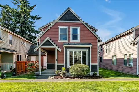 1720 Garfield St #4, Enumclaw, WA 98022