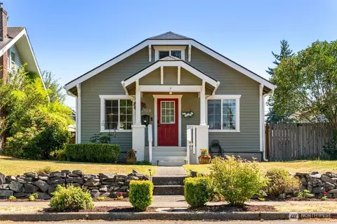 5106 N 39th St, Tacoma, WA 98407