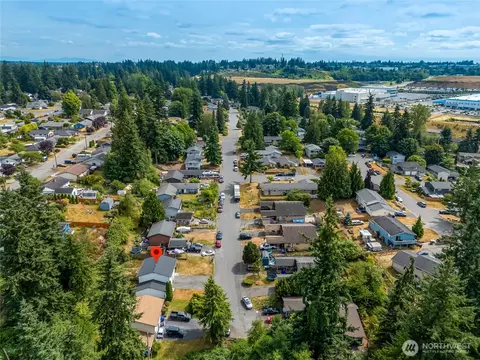 View/Area - 6013 W Beech St #A & B, Everett, WA 98203 photo 4 of 4