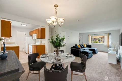 Dining - 6013 W Beech St #A & B, Everett, WA 98203 photo 3 of 3