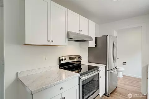 Kitchen - 6013 W Beech St #A & B, Everett, WA 98203 photo 4 of 6