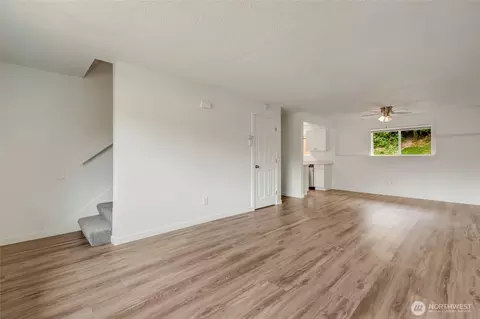 Living - 6013 W Beech St #A & B, Everett, WA 98203 photo 2 of 6