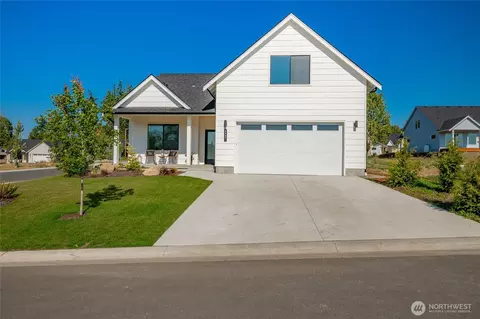 2937 Hazelwood Dr, Blaine, WA 98230