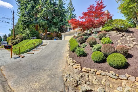 7920 E Glen Dr, Everett, WA 98203 photo 2