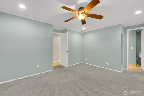 7920 E Glen Dr, Everett, WA 98203 photo 13