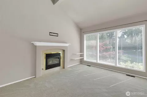 7920 E Glen Dr, Everett, WA 98203 photo 4