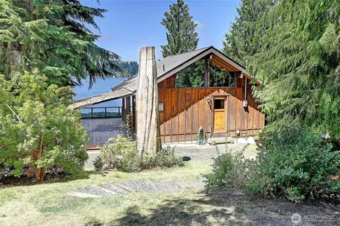 16922 E Lake Goodwin Rd, Stanwood, WA 98292