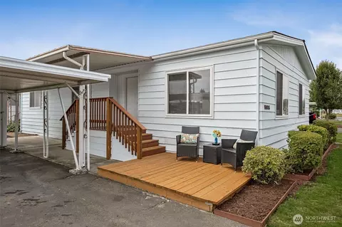 926 Pine Dr, Enumclaw, WA 98022 photo 3
