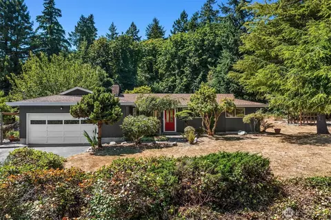 23717 107th Ave SW, Vashon, WA 98070