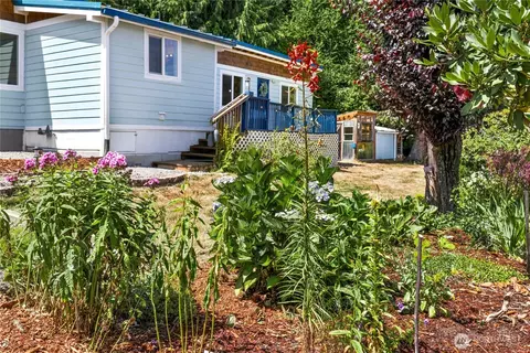 110 W Maple St, Port Ludlow, WA 98365