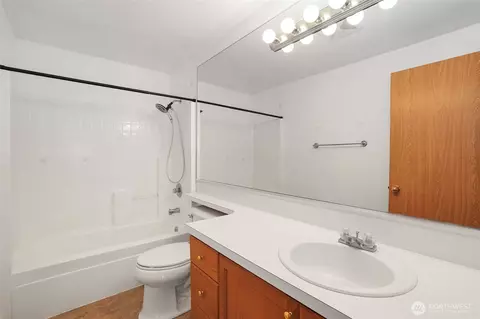 Bath - 23201 40th Ave E, Spanaway, WA 98387 photo 3 of 3