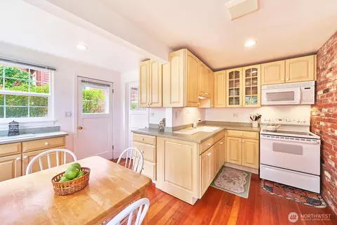 1015 40th Pl, Seaview, WA 98644 photo 6