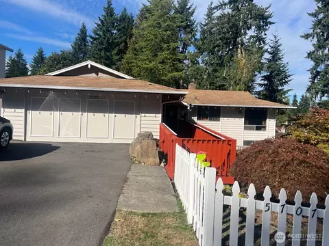 5707 173rd Pl SW, Lynnwood, WA 98037