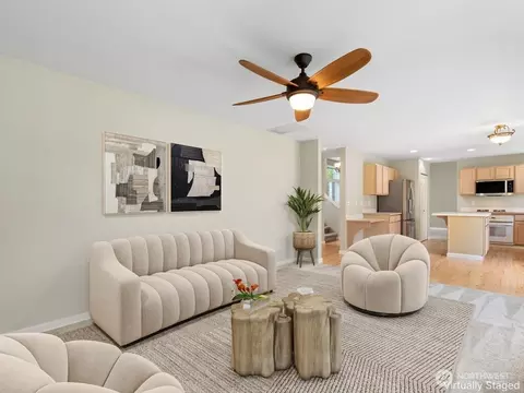 Living - 11524 40th Dr SE, Everett, WA 98208 photo 3 of 3