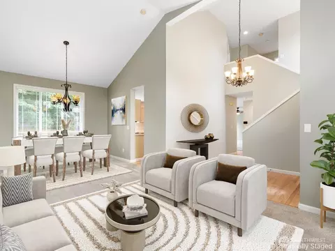 Living - 11524 40th Dr SE, Everett, WA 98208 photo 1 of 3