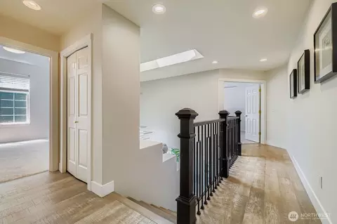Entry Way - 2827 191st Pl SE, Bothell, WA 98012 photo 2 of 2