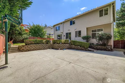 Exterior - 2827 191st Pl SE, Bothell, WA 98012 photo 6 of 7