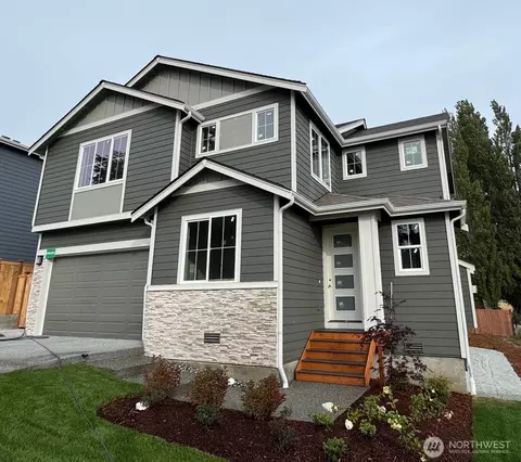575 SW Fairway Dr, Oak Harbor, WA 98277