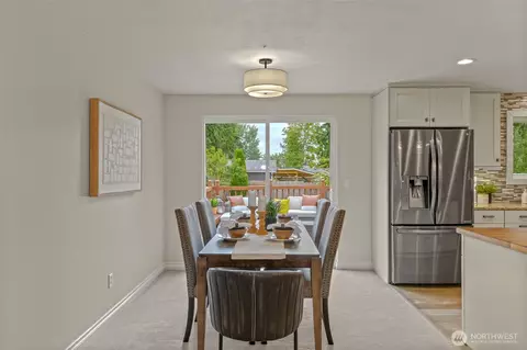 Dining - 10141 NE 202nd St, Bothell, WA 98011 photo 2 of 3