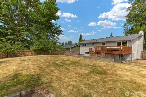 Exterior - 10141 NE 202nd St, Bothell, WA 98011 photo 2 of 7