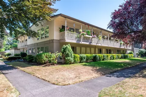 1951 Louisiana St, Longview, WA 98632